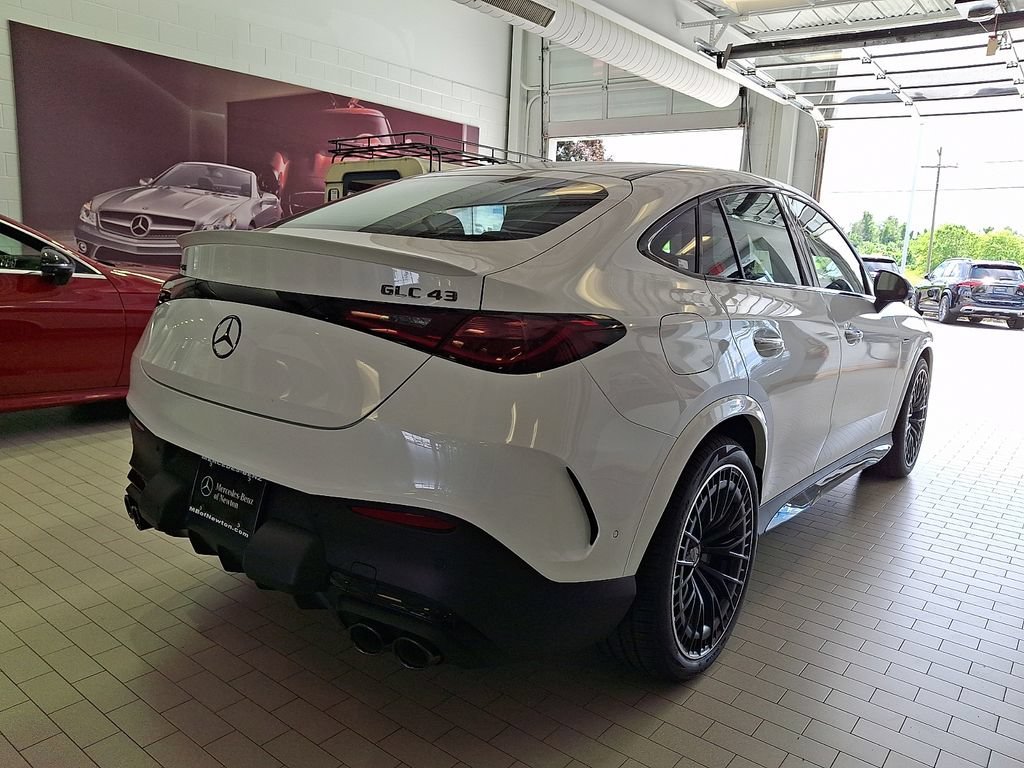 New 2026 MANUFAKTUR Moonlight White Metallic Mercedes-Benz GLC 43 AMG® image 33