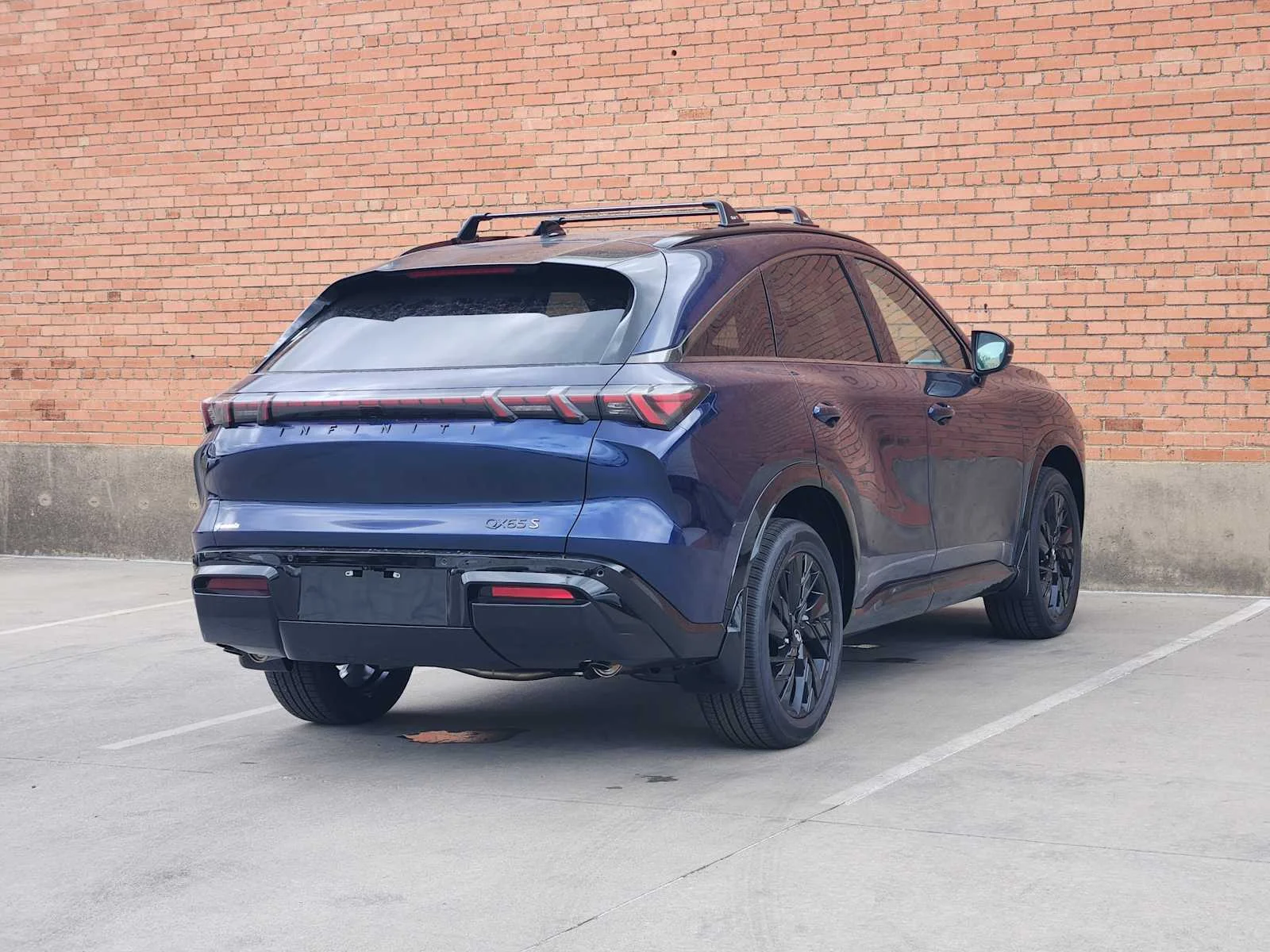 New 2027 GRAND BLUE INFINITI Sport AWD image 3