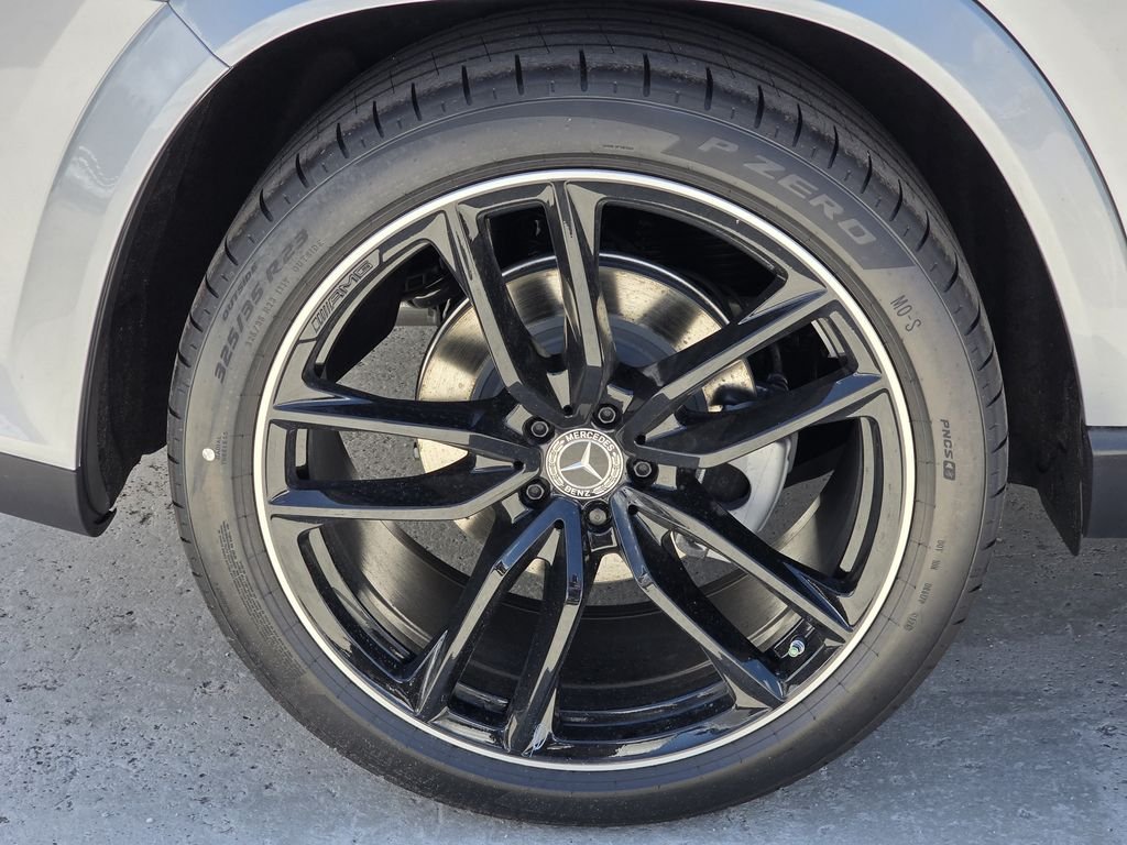 New 2026 Silver Mercedes-Benz GLS 580 image 7