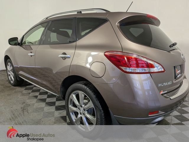 Used 2013 Brown Nissan LE image 4