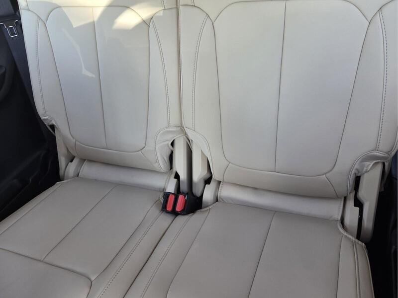 New 2027 Bright White Clearcoat Jeep LIMITED 4X2 image 13