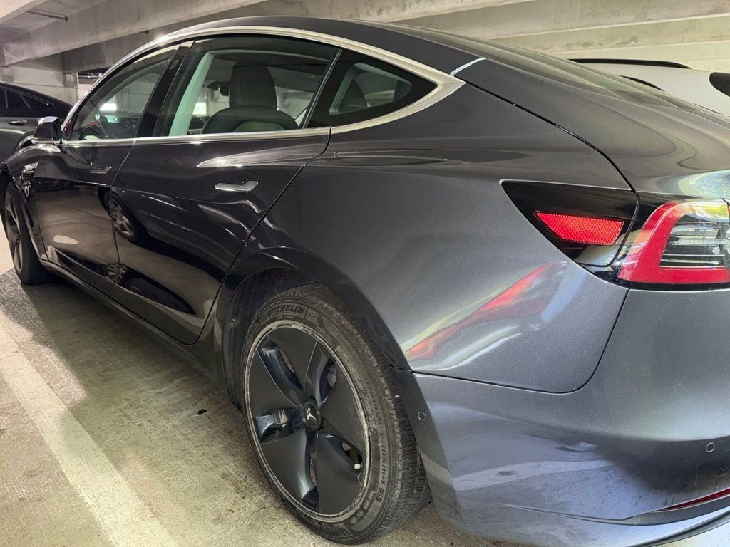 Used 2020  Tesla Long Range image 4