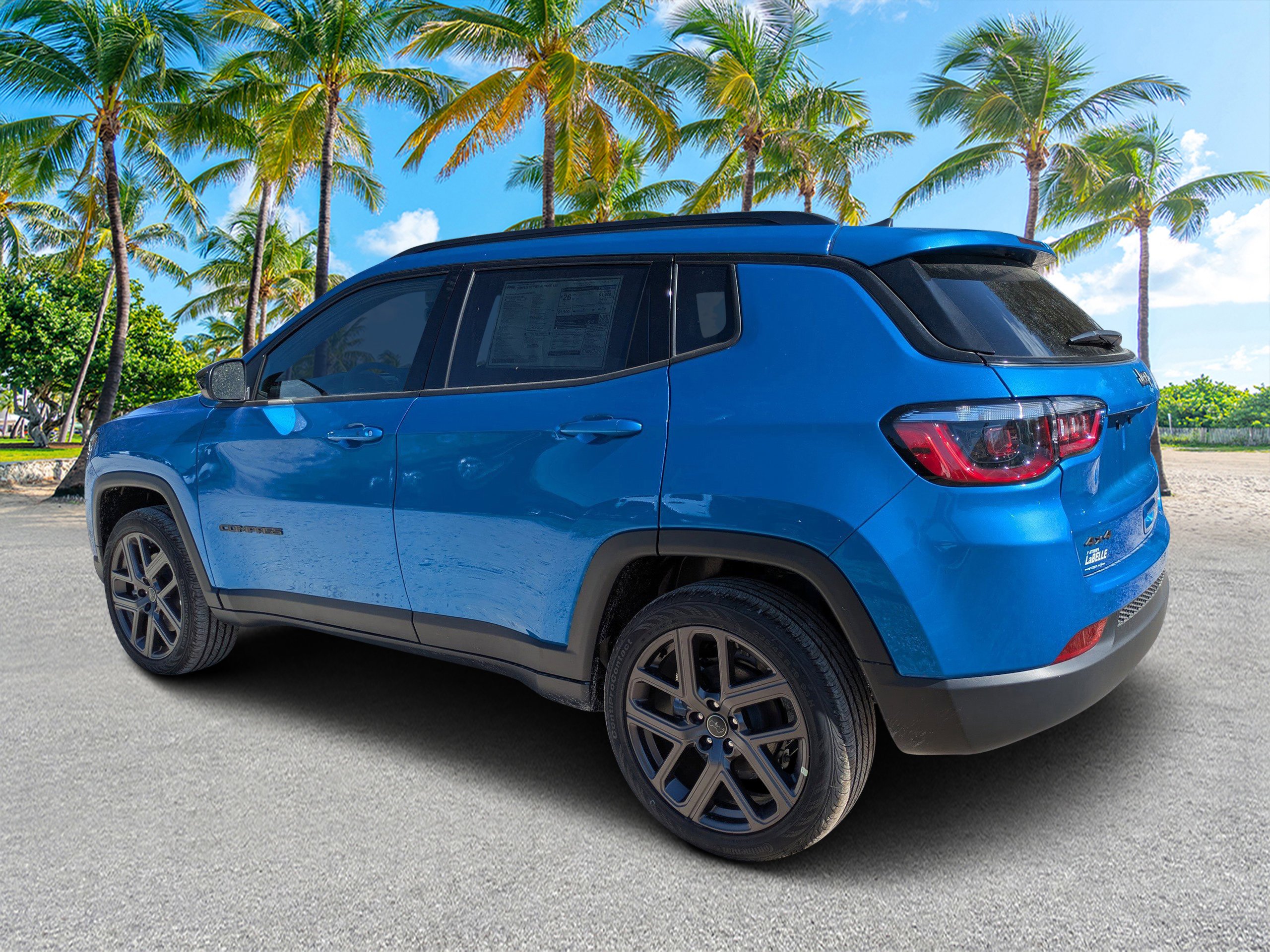 New 2026 Hydro Blue Pearl-Coat Exterior Paint Jeep Latitude Altitude image 5