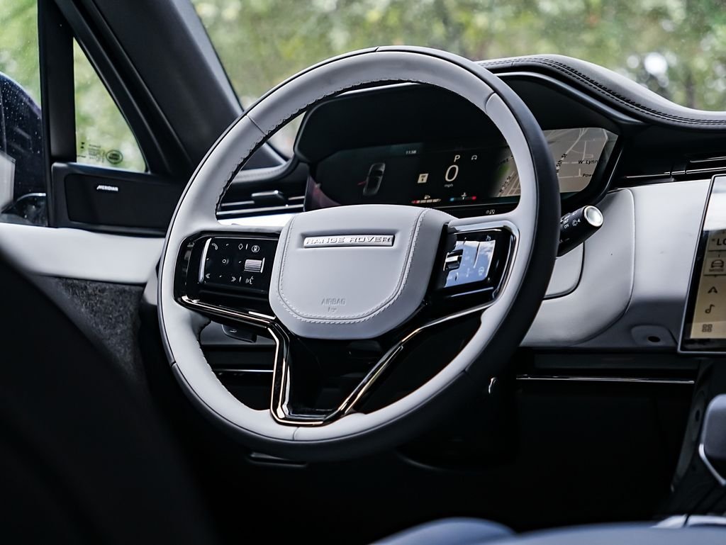 New 2026 Black Land Rover Dynamic SE image 23