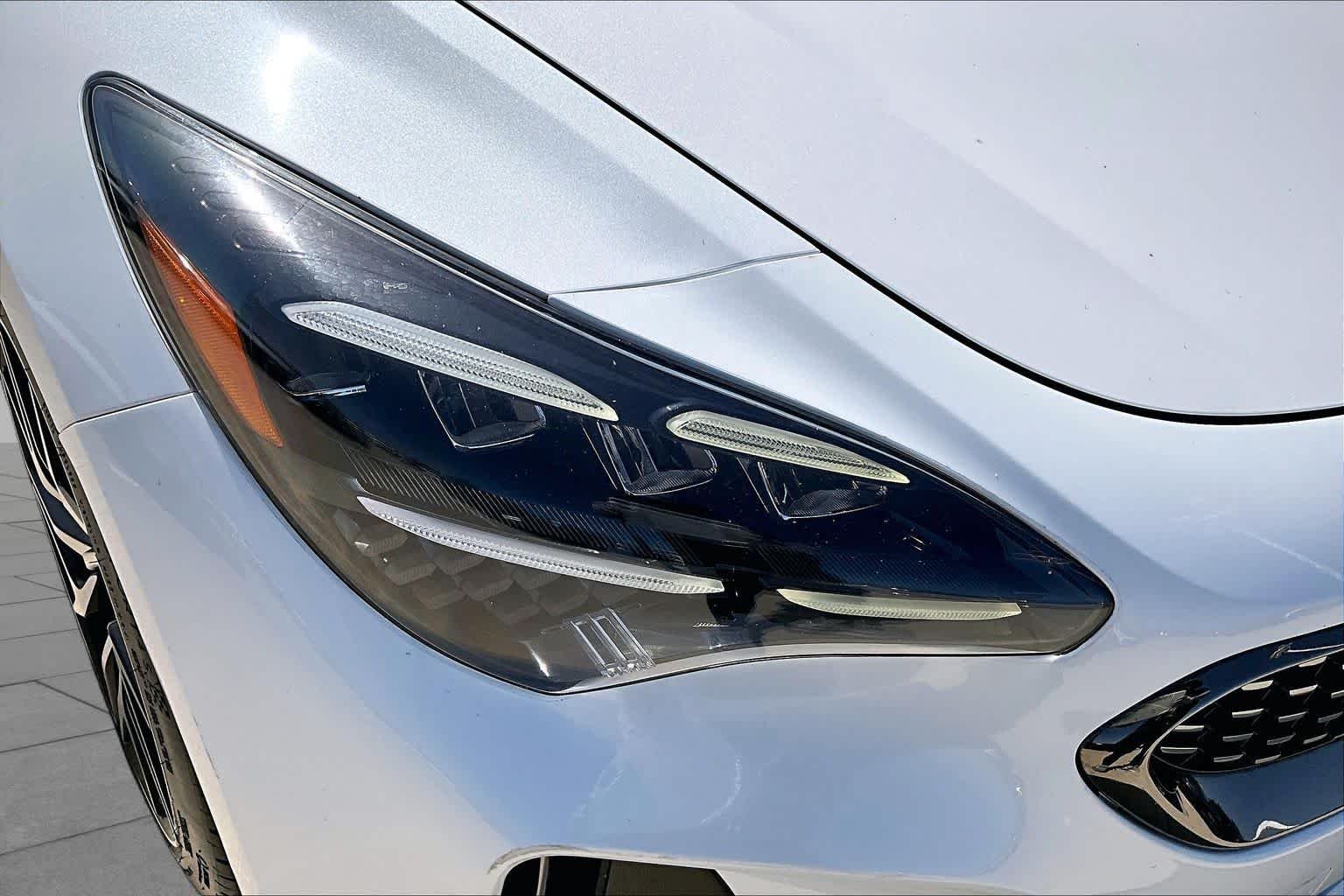 Used 2022 Snow White Pearl Kia GT-Line image 25