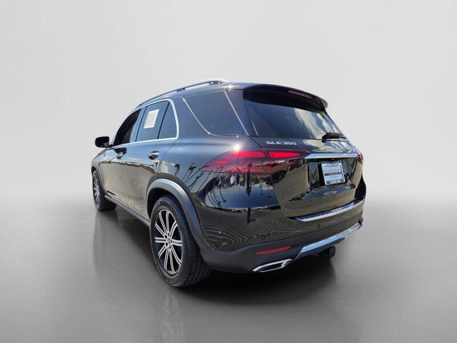 Certified Used 2026 Obsidian Black Metallic Mercedes-Benz GLE 350 image 3