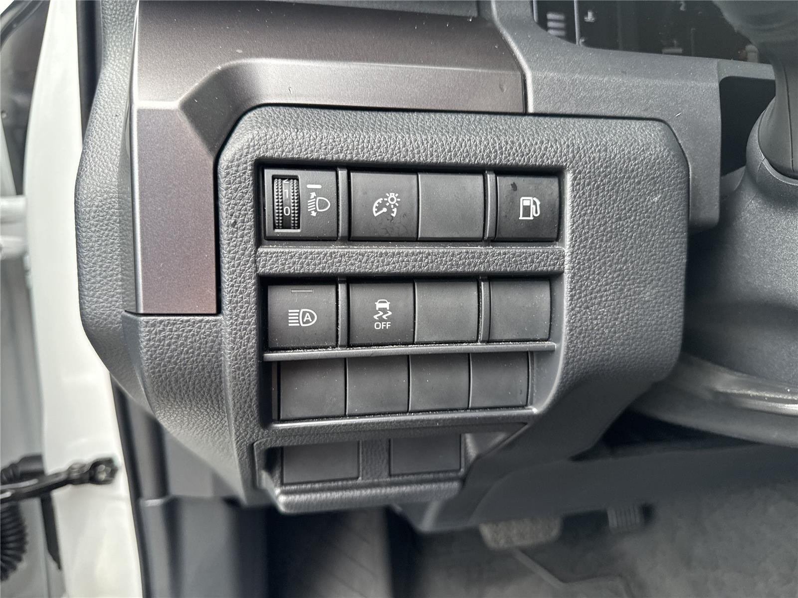 Used 2025 Ice Cap Toyota SR5 image 20