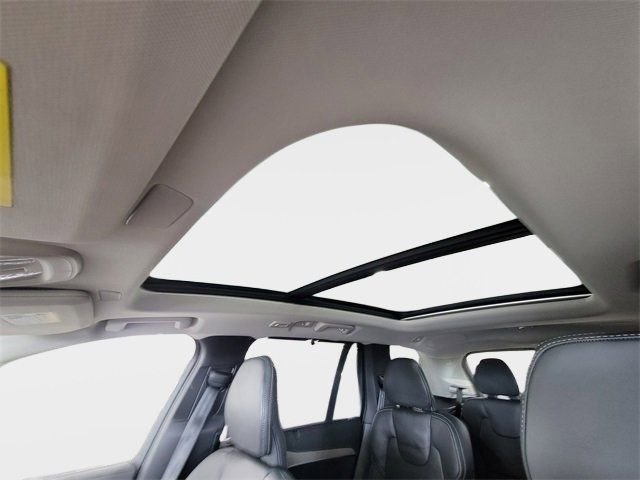 2025 Volvo XC90 Ultra - Photo 23