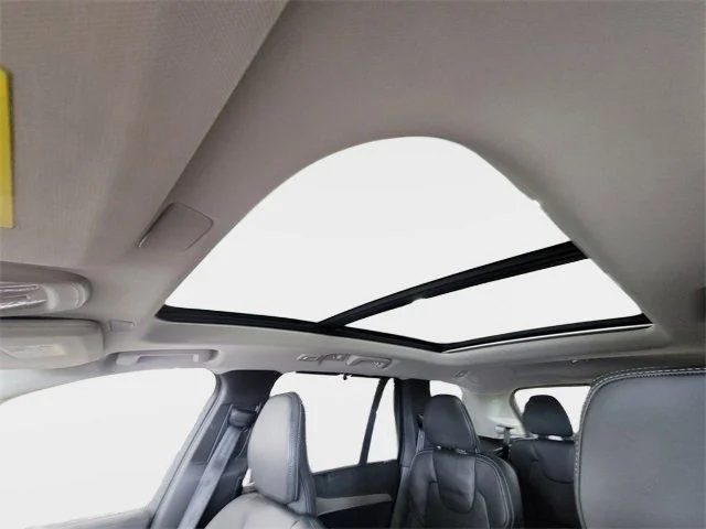 2025 Volvo XC90 Ultra - Photo 23