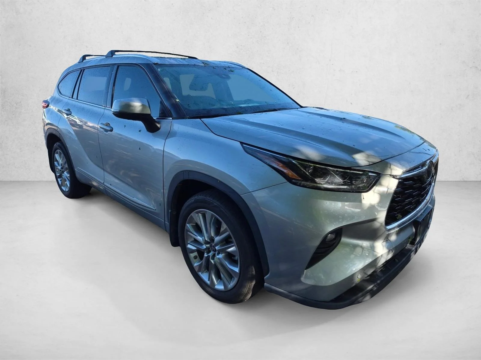 Used 2022 Celestial Silver Metallic Toyota Limited image 2
