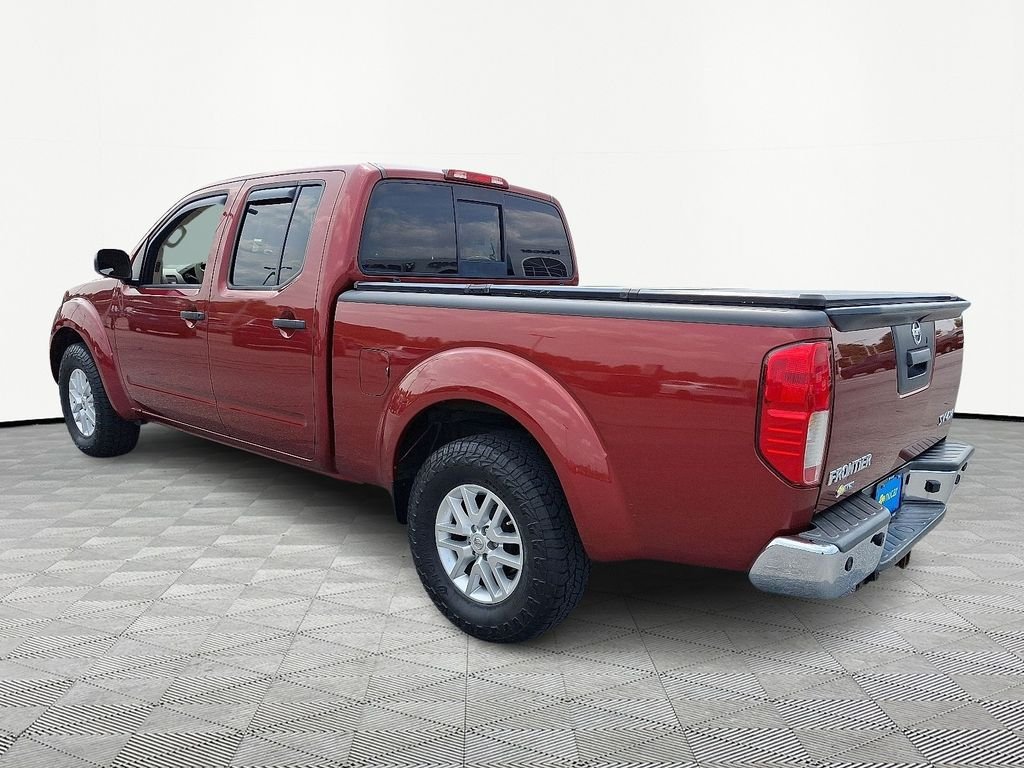Used 2014 Red Nissan SV image 5