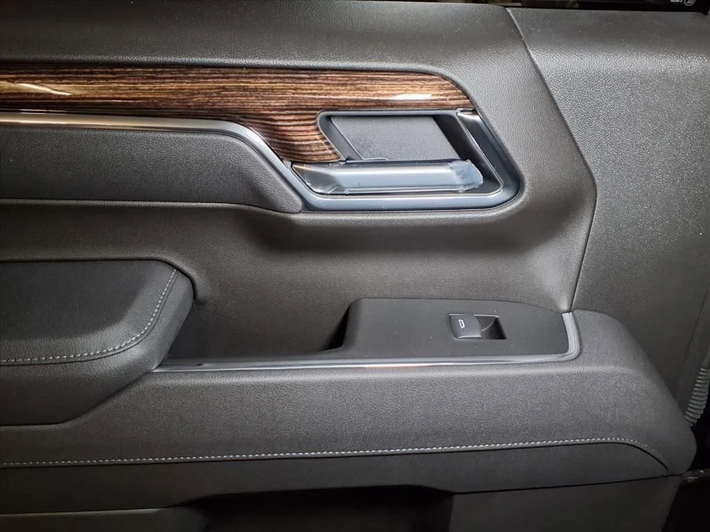 2025 GMC Sierra 1500 SLE - Photo 11