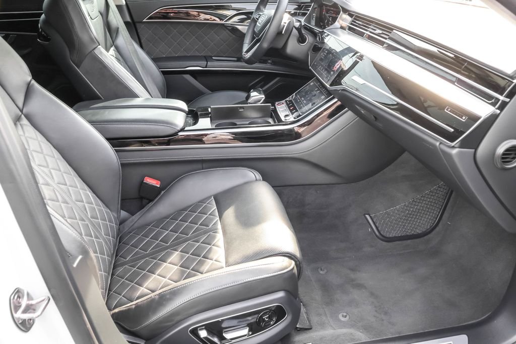 2023 Audi S8 Base - Photo 41