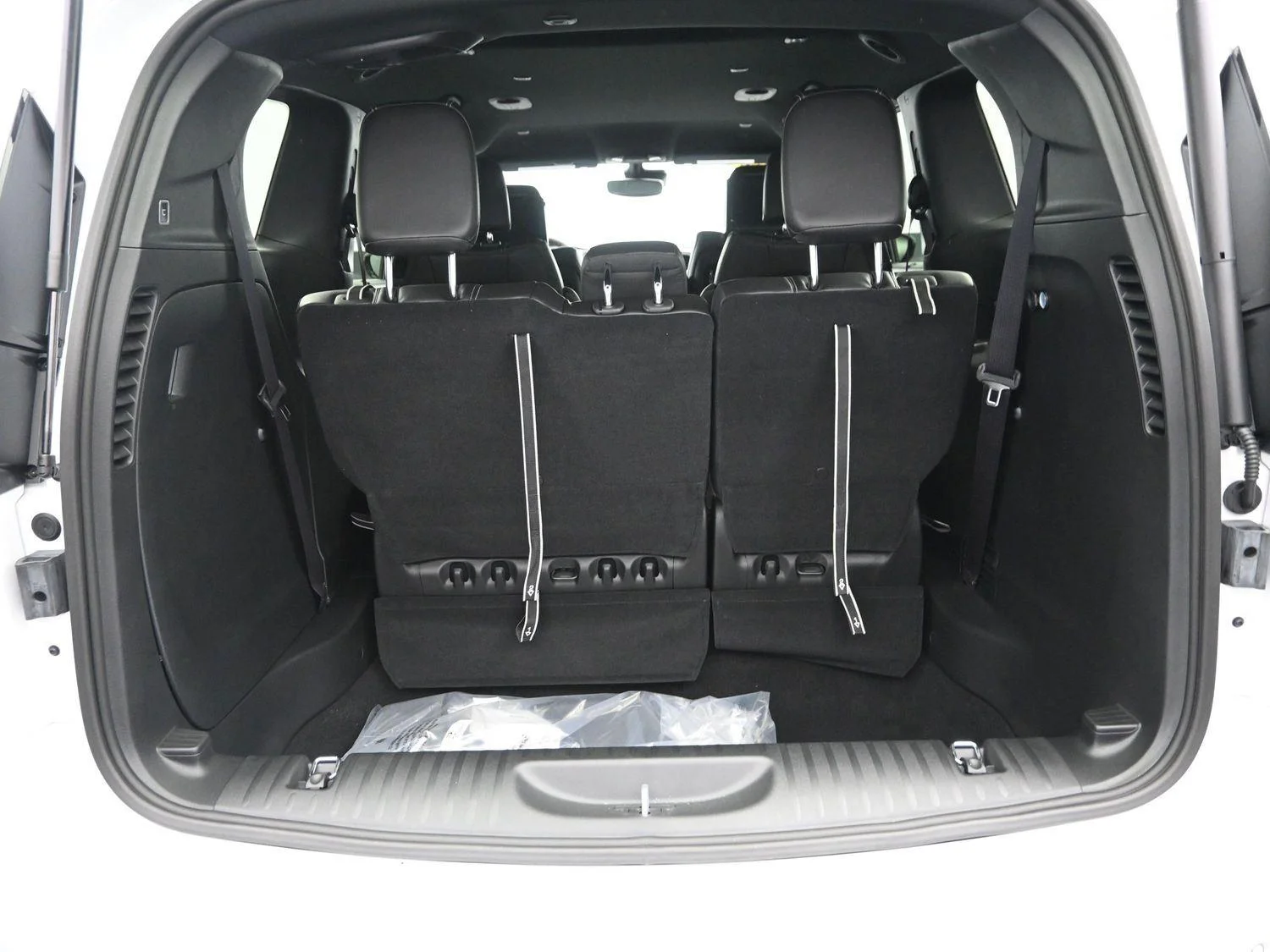 2026 Chrysler Pacifica Select - Photo 19