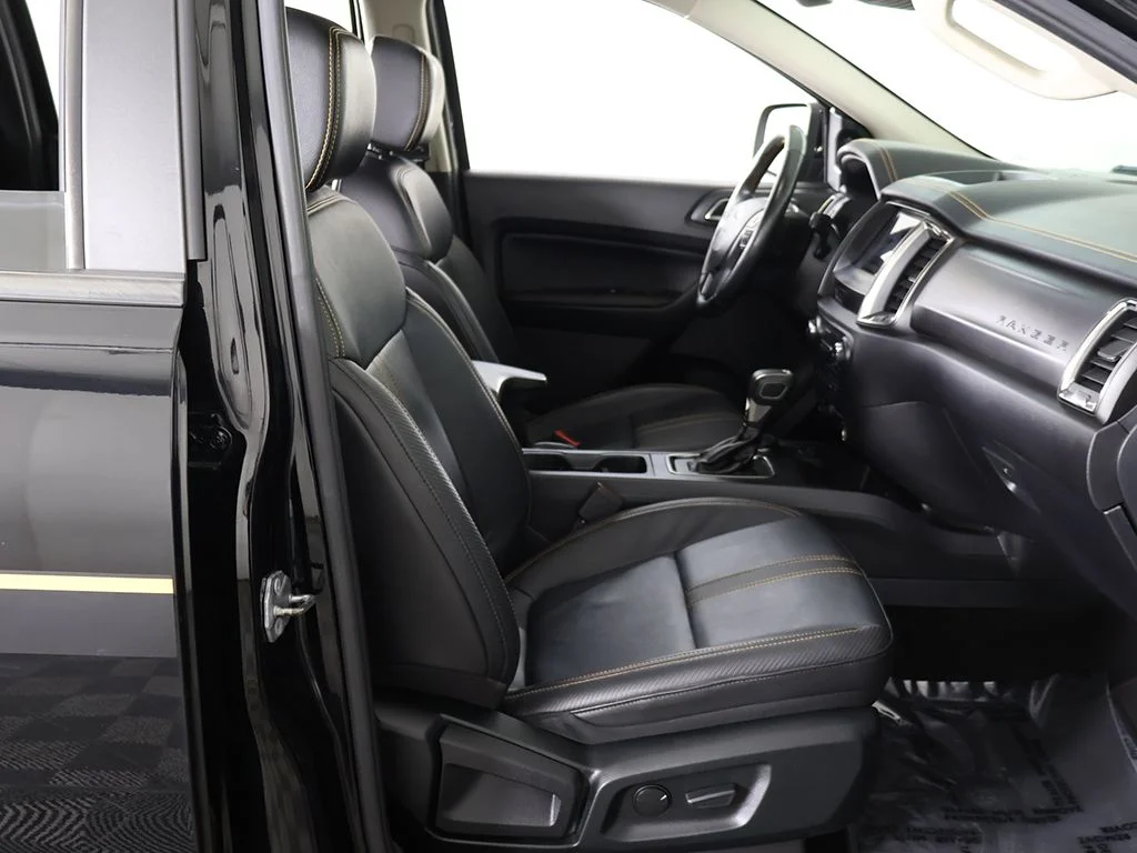 Used 2022 Shadow Black Ford Lariat image 31