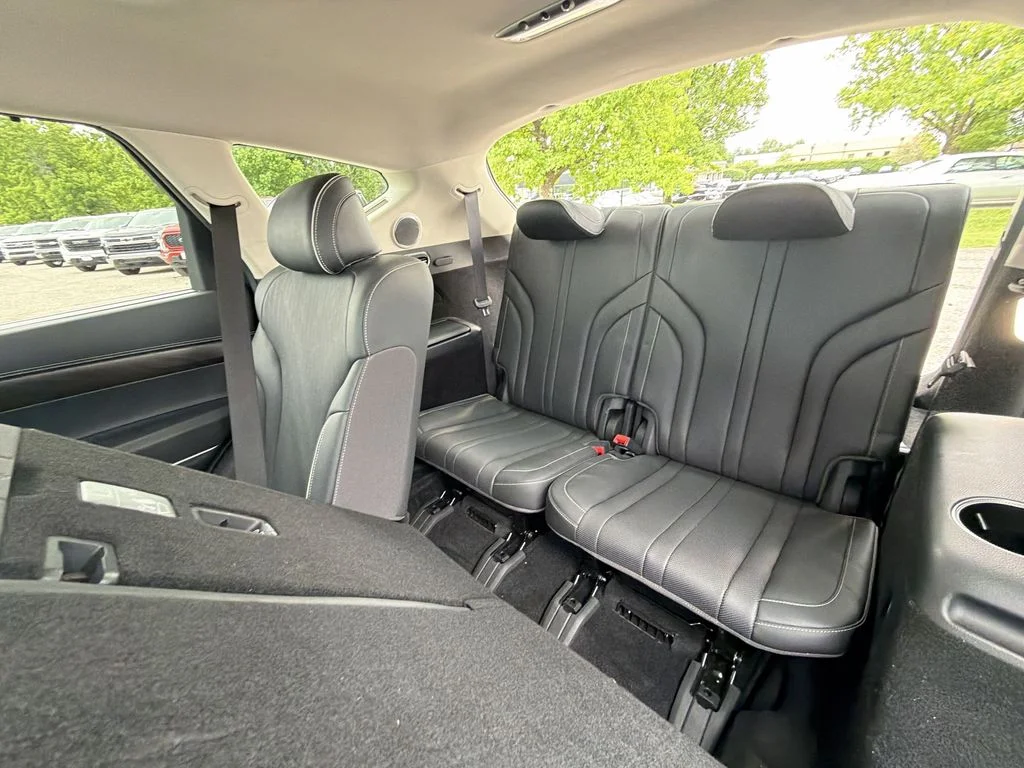 Used 2021 Silver Genesis 3.5T Advanced + image 24