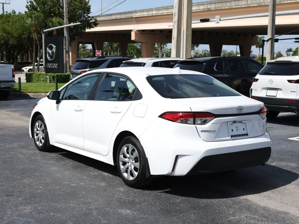 Used 2025 White Toyota LE image 5