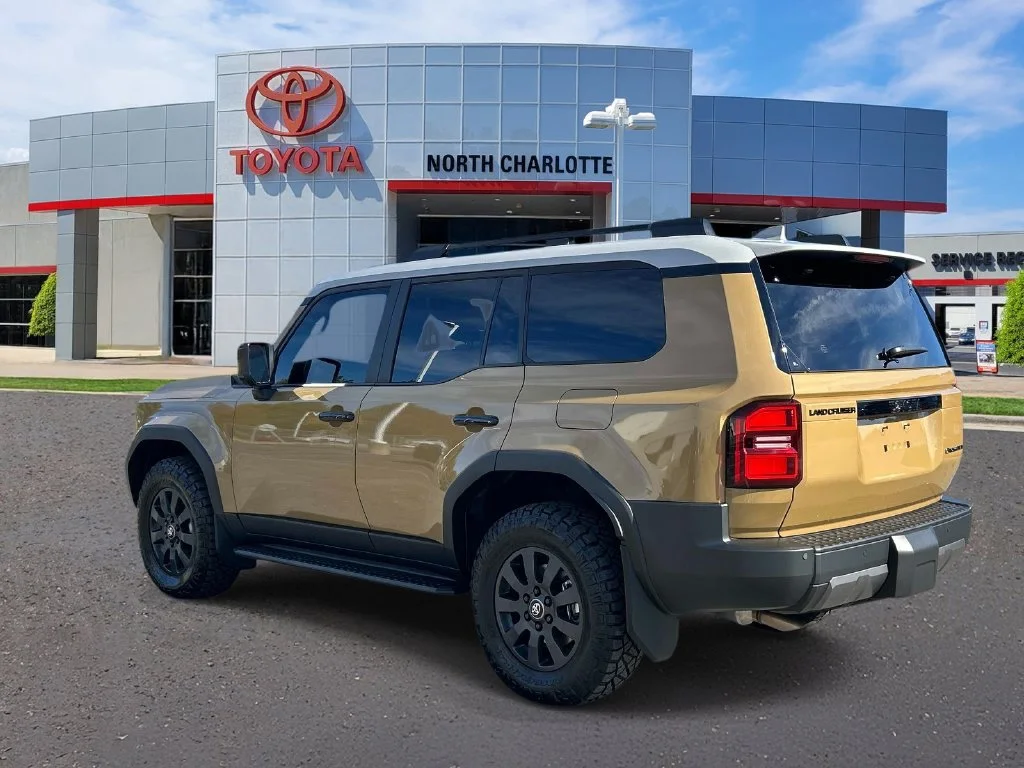 Used 2027  Toyota Base image 6