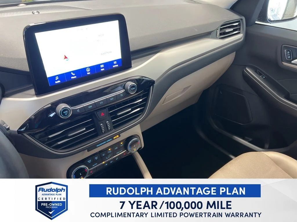 Used 2022 Black Ford SEL image 18