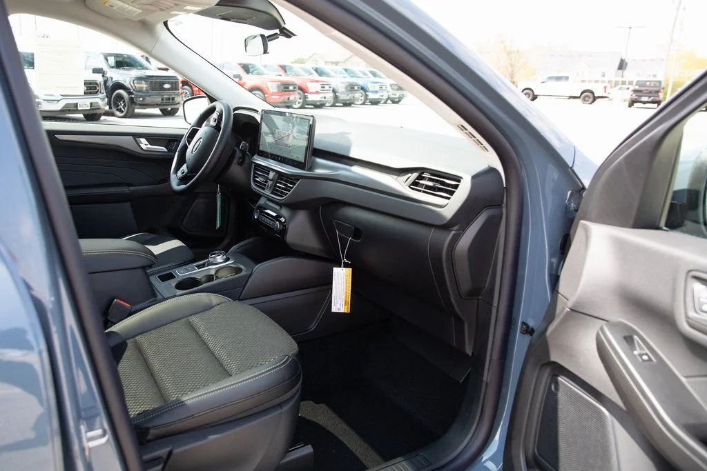 2025 Ford Escape Plug-in hybrid PHEV - Photo 28