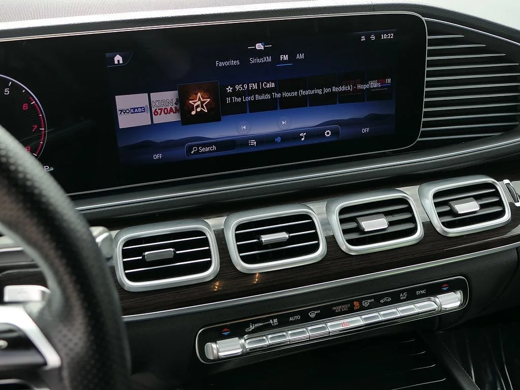Used 2025 Black Mercedes-Benz GLS 450 image 18