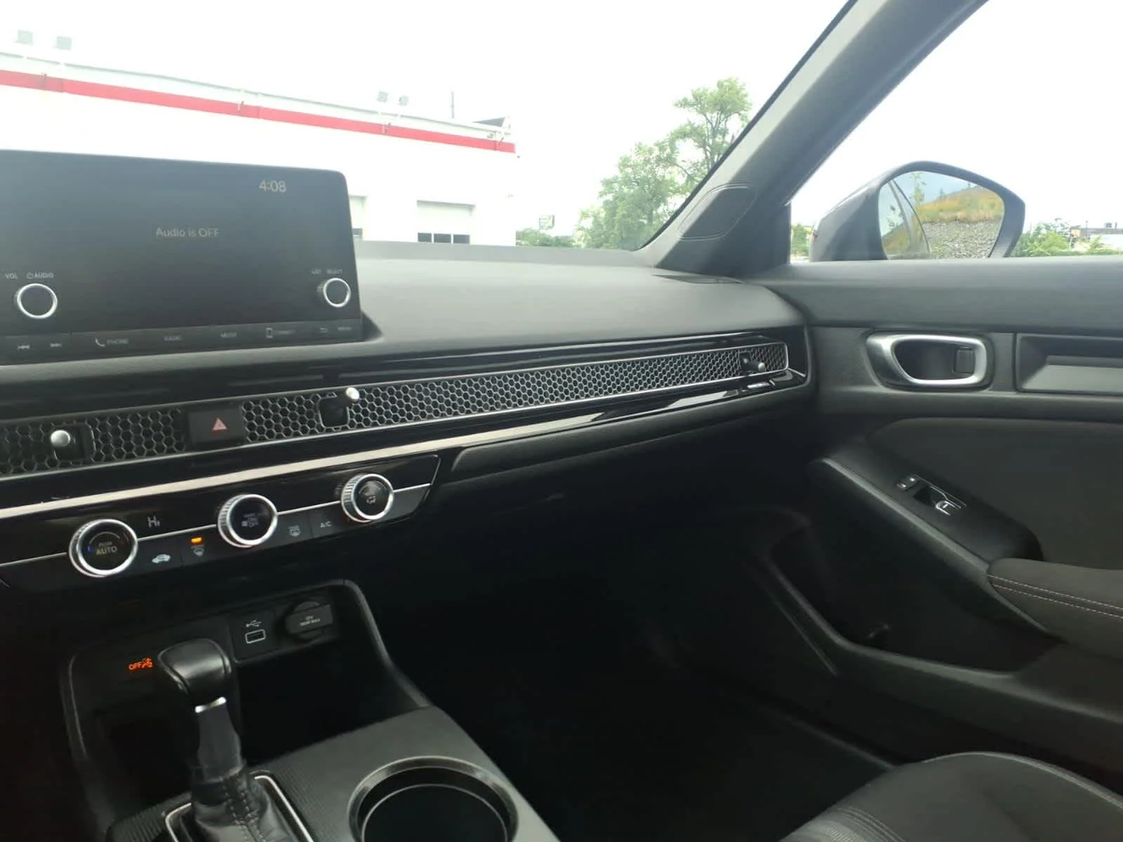 2024 Honda Civic Hatchback Sport - Photo 14