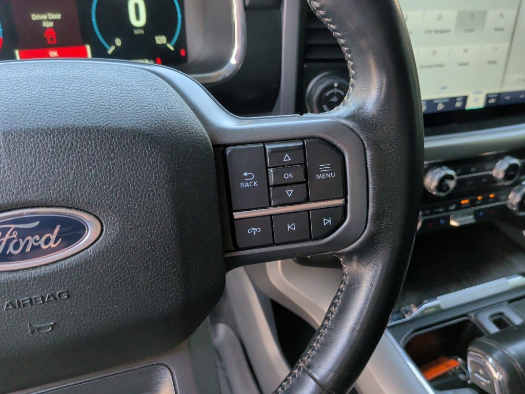 Used 2023 Oxford White Ford Lariat image 19
