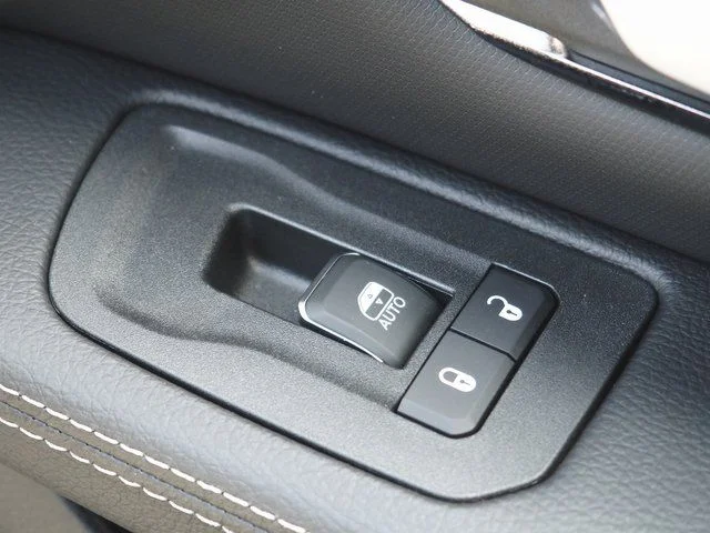 2026 RAM 1500 Rebel - Photo 26