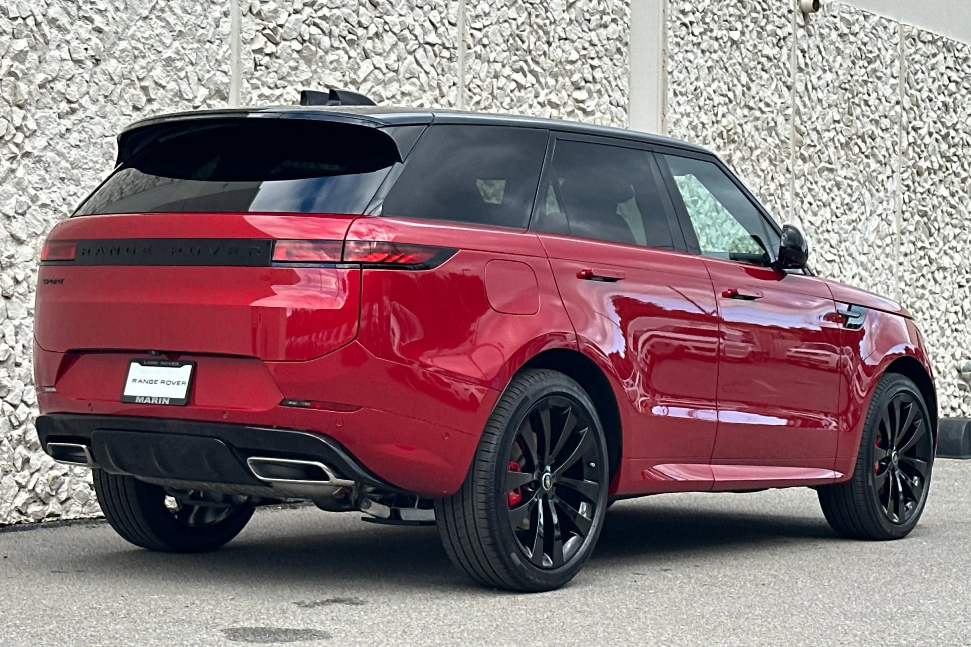 Used 2025 Red Land Rover Dynamic SE image 2