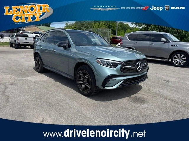 Used 2025 Green Mercedes-Benz GLC 350e image 1