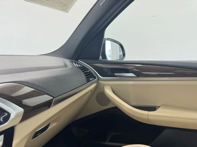 Used 2020 Jet Black BMW xDrive30i image 39