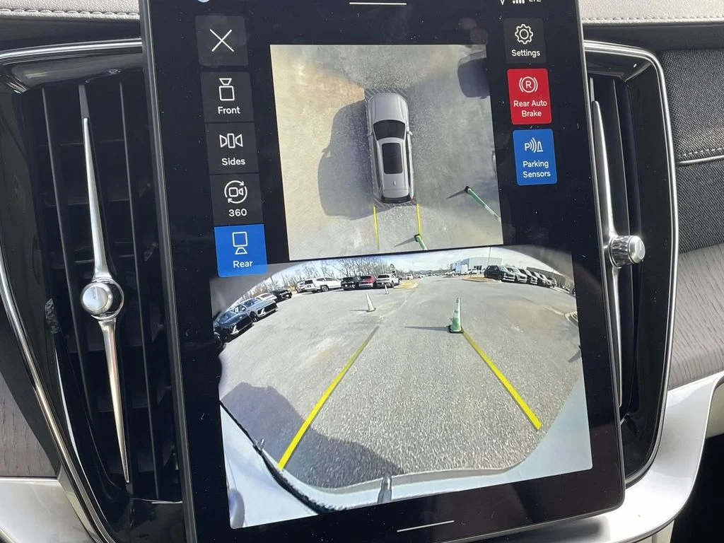 2026 Volvo XC90 Ultra - Photo 18