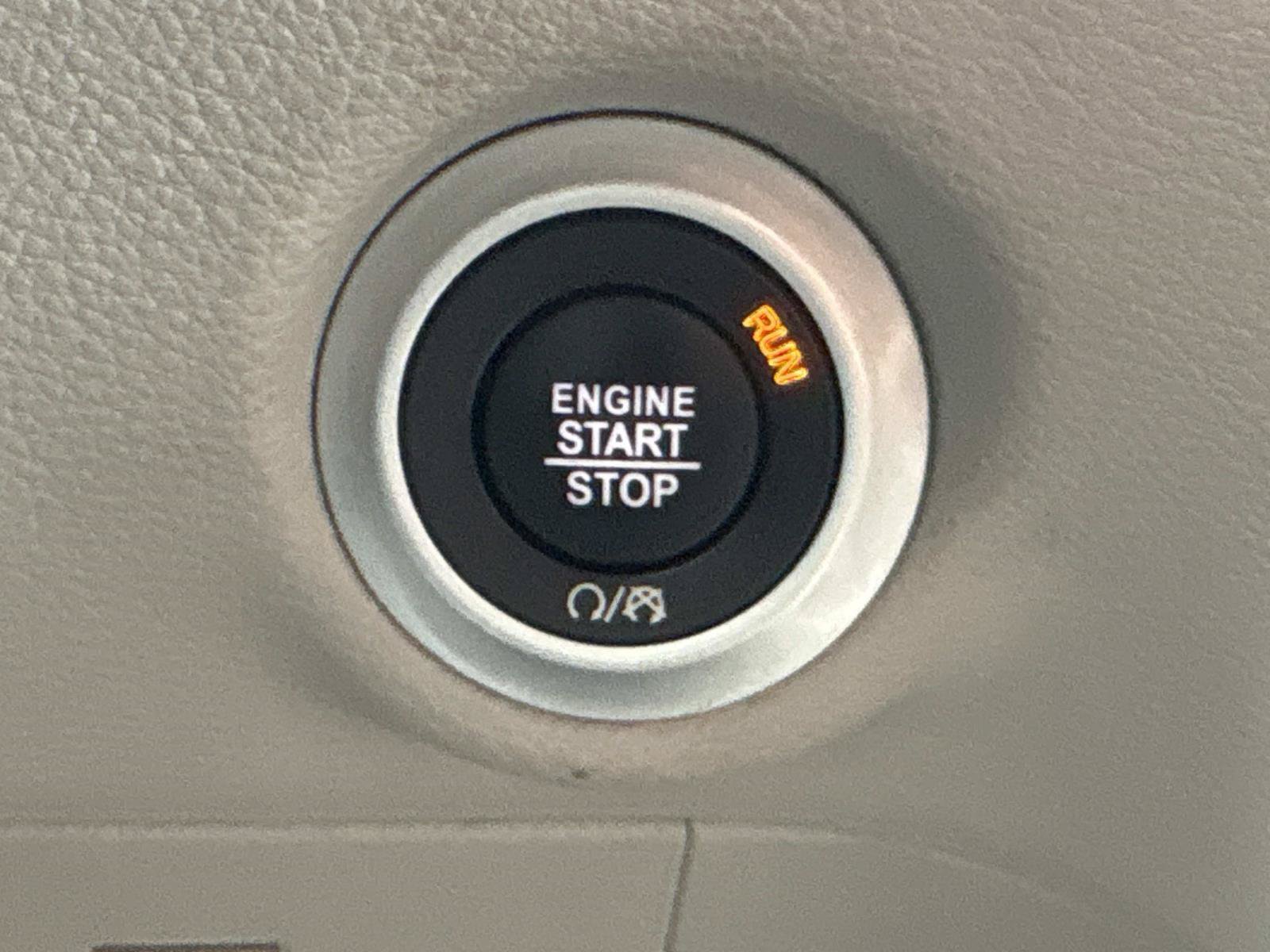2024 Chrysler Pacifica PHEV Select - Photo 25