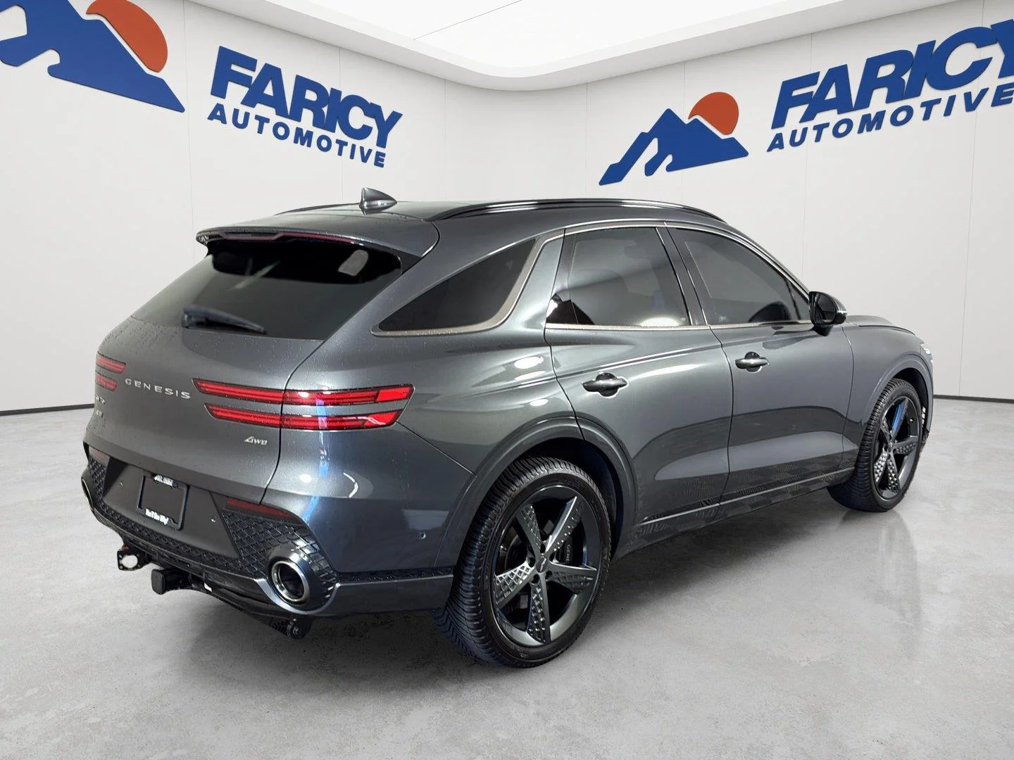 Used 2023 Himalayan Gray Genesis 2.5T image 5