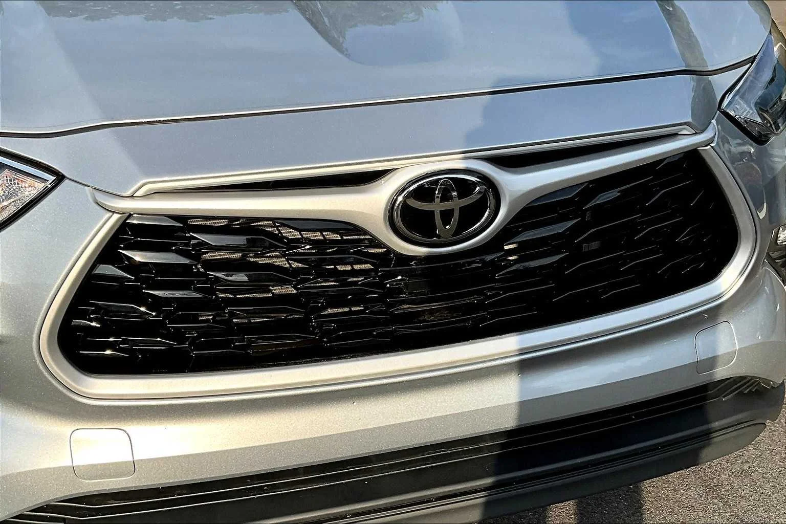 Used 2023 Celestial Silver Metallic Toyota XLE image 29