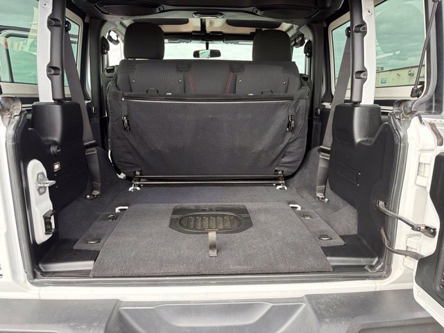 Used 2018 White Jeep Rubicon image 18