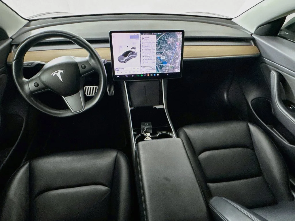 Used 2019 Solid Black Tesla Long Range image 27