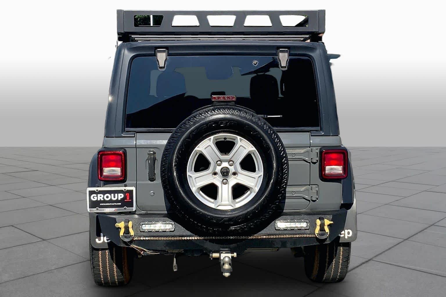 Used 2019 Sting-Gray Clearcoat Jeep Sport S image 5