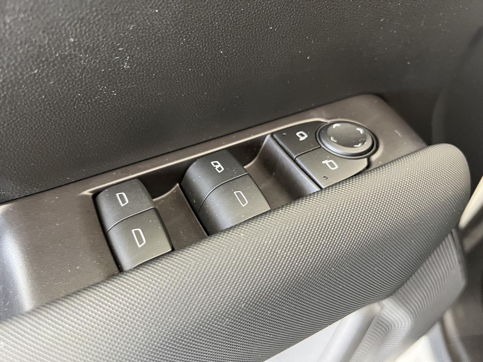Used 2024 Summit White Chevrolet 4WD Z71 image 6