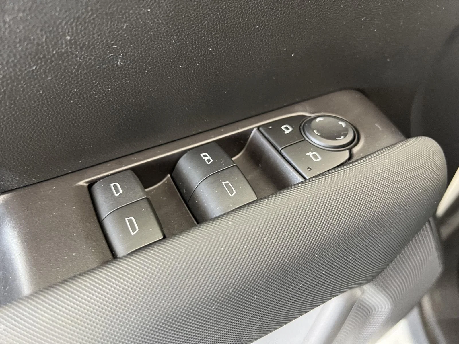 Used 2024 Summit White Chevrolet 4WD Z71 image 6