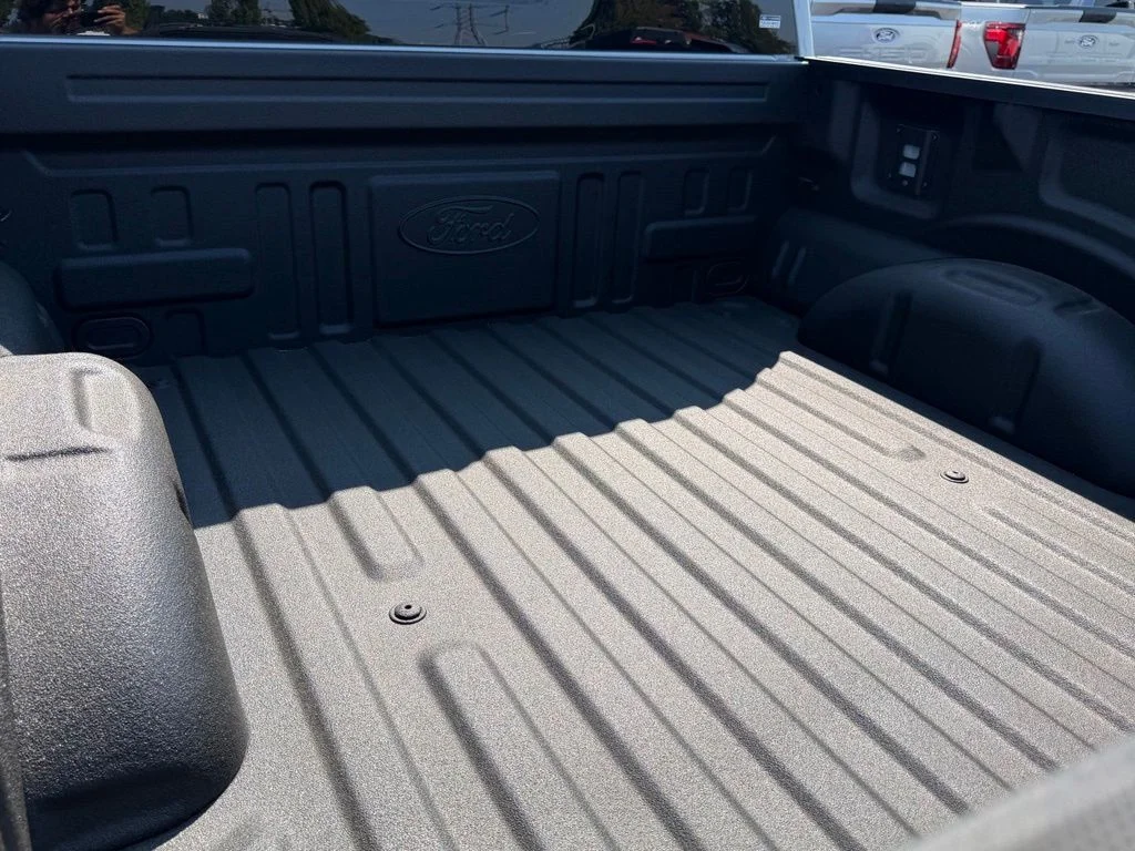 New 2026 Avalanche Ford XLT image 10