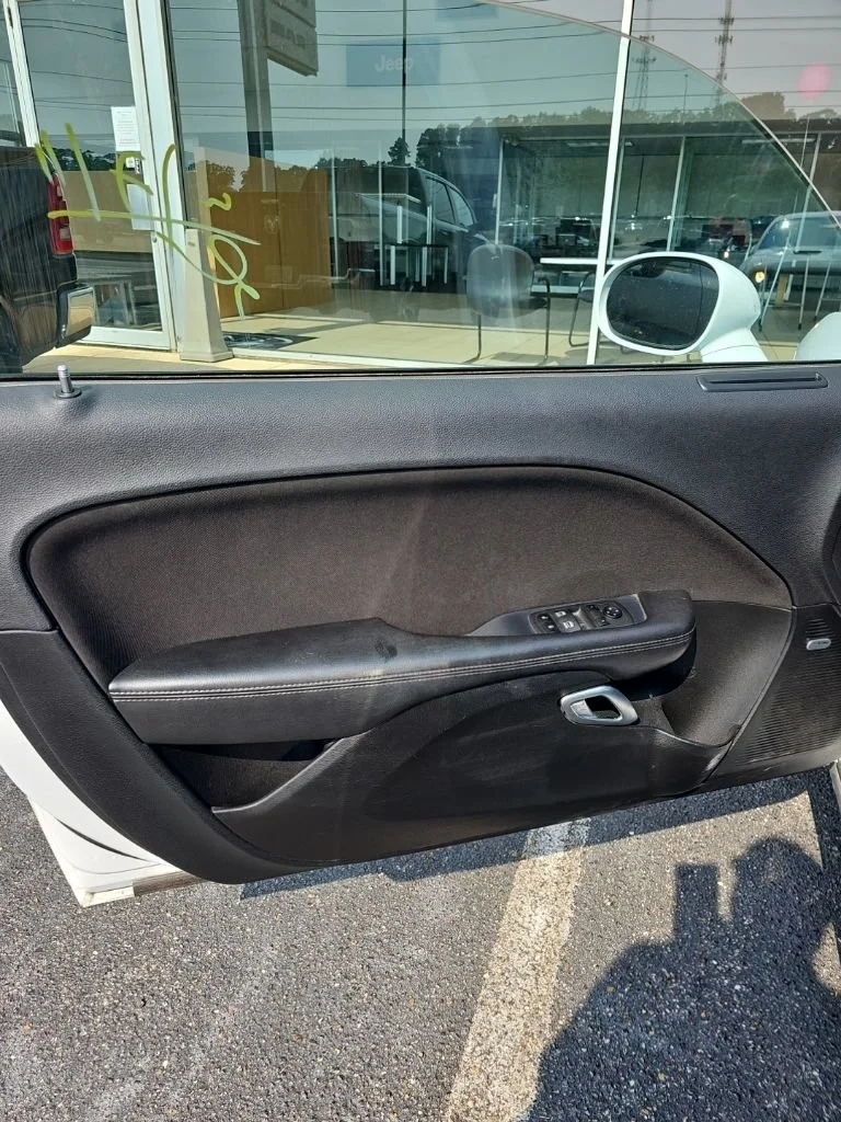 Used 2023 White Knuckle Clearcoat Dodge SXT image 6