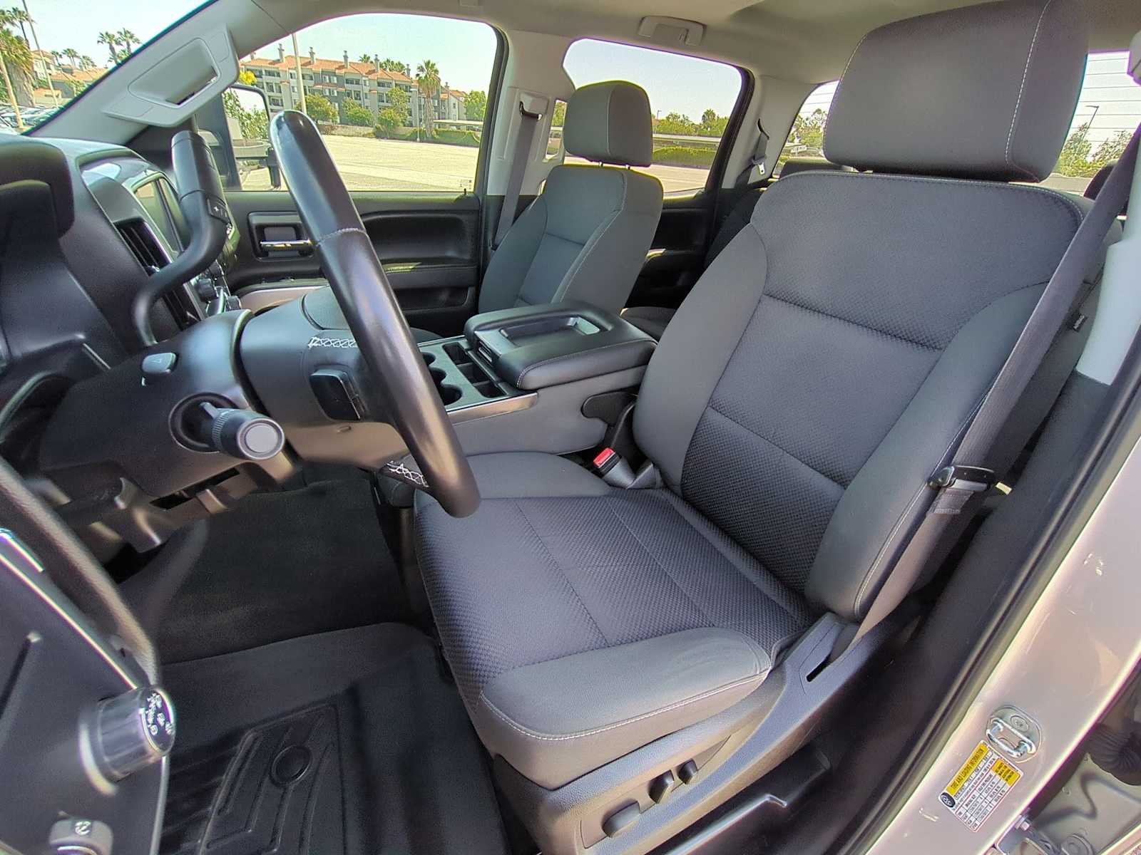 Used 2016 SILVER ICE METALLIC Chevrolet LT image 23