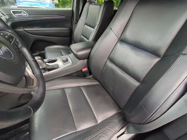 Used 2021 Black Jeep Limited image 27