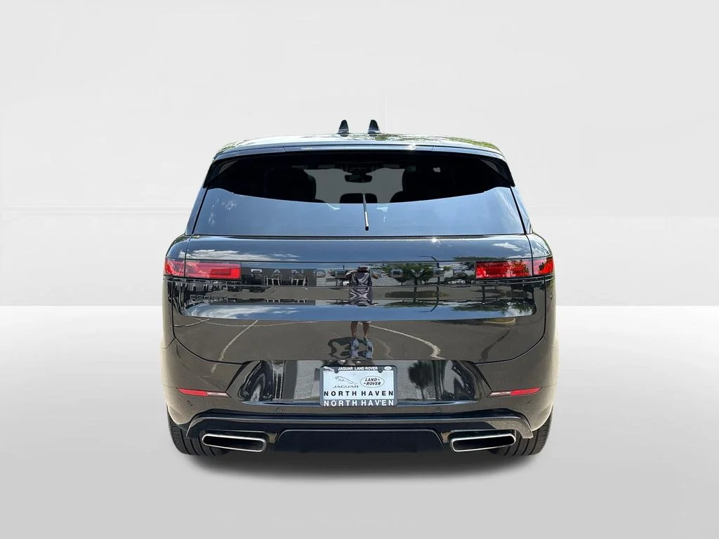 Certified Used 2024 Black Land Rover Dynamic SE image 3