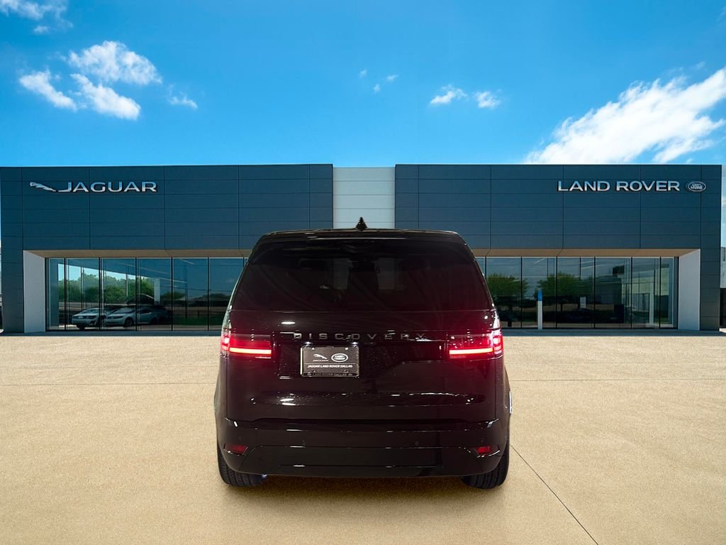 Used 2025 Santorini Black Metallic Land Rover Dynamic SE image 4