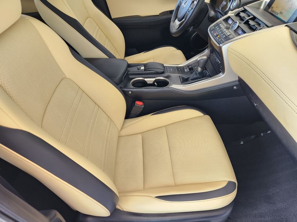 Used 2017 White Lexus 200t image 14