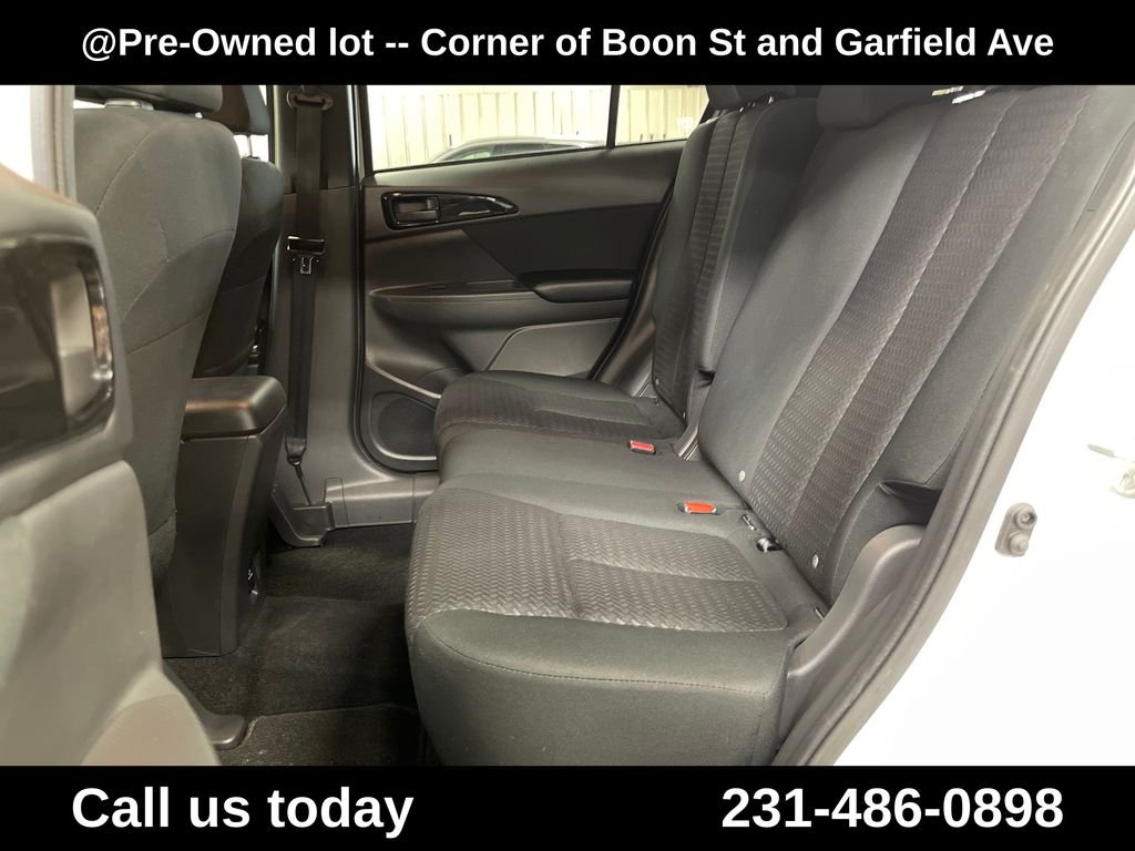 Used 2022  Mitsubishi ES image 22