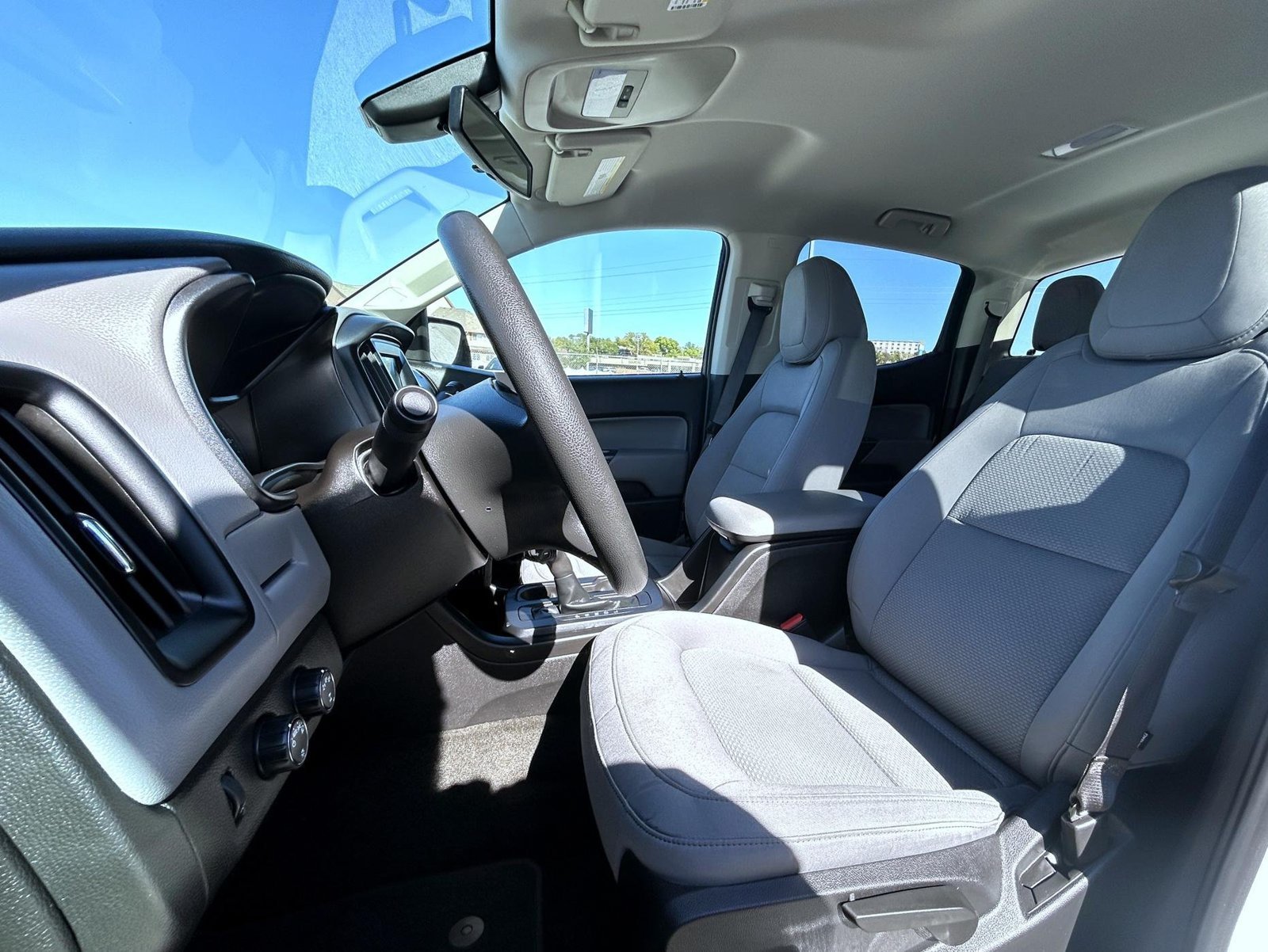 2018 Chevrolet Colorado Work Truck - Photo 11