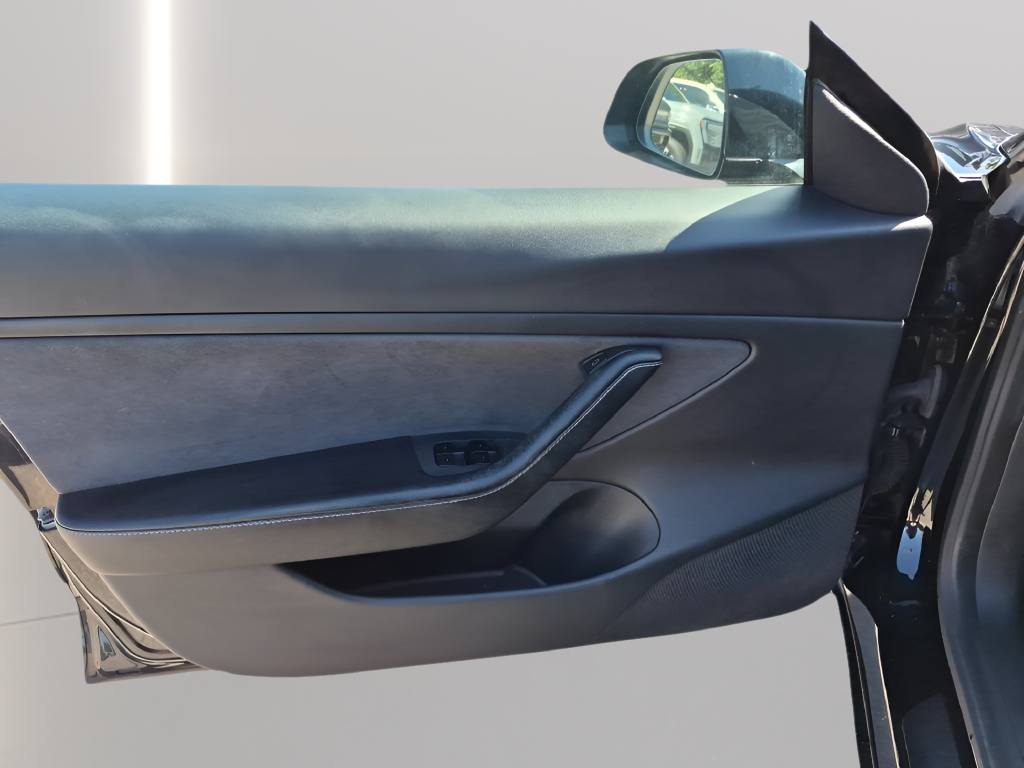 Used 2021 Black Tesla Long Range image 14